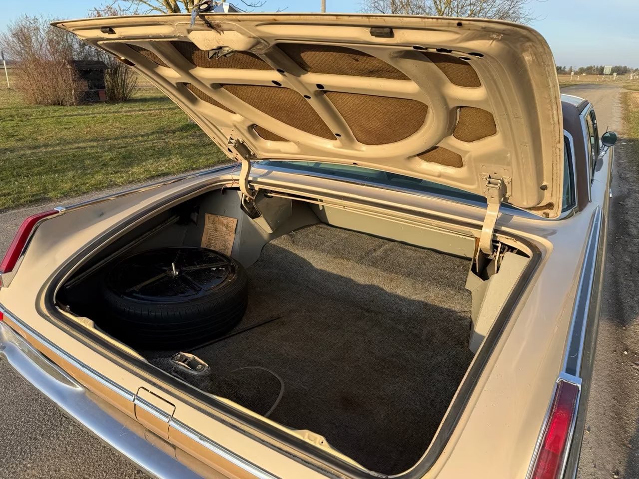 
								1963 Chrysler Imperial Coupé full									